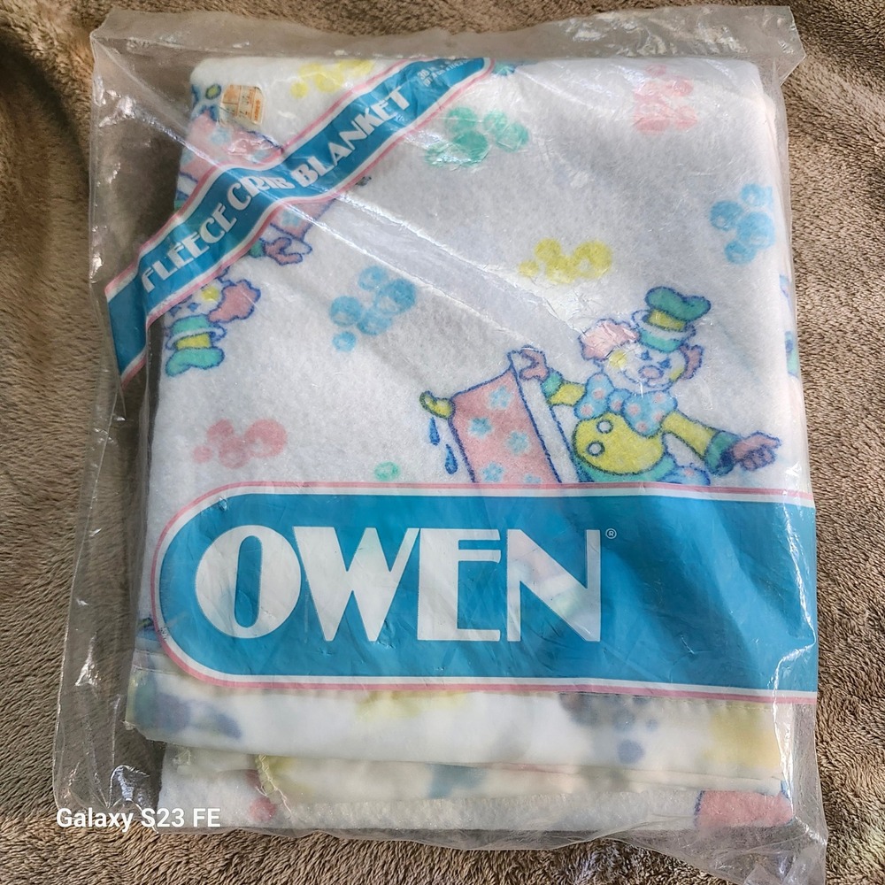 Owen Fleece Crib Blanket Baby OS White Vintage Clown Print Made in USA New